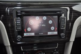 2013款上海大众朗行1.6L自动豪华型