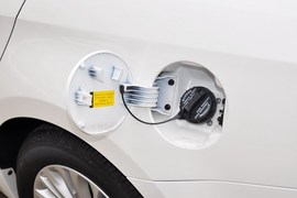 2013款起亚凯尊2.4L商务版