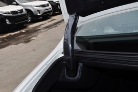 2013款起亚凯尊2.4L商务版