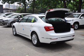 2013款起亚凯尊2.4L商务版
