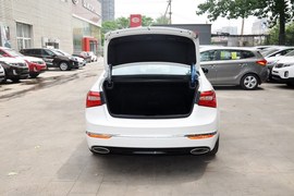2013款起亚凯尊2.4L商务版