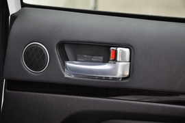 2013款起亚凯尊2.4L商务版