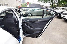 2013款起亚凯尊2.4L商务版