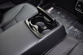 2013款起亚凯尊2.4L商务版