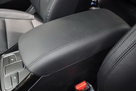 2013款起亚凯尊2.4L商务版