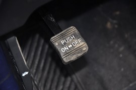 2013款起亚凯尊2.4L商务版