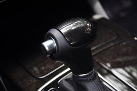 2013款起亚凯尊2.4L商务版