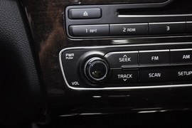 2013款起亚凯尊2.4L商务版