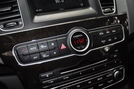 2013款起亚凯尊2.4L商务版