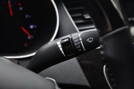 2013款起亚凯尊2.4L商务版