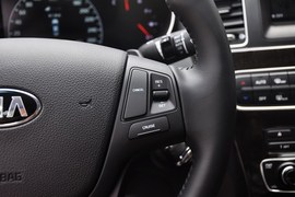 2013款起亚凯尊2.4L商务版