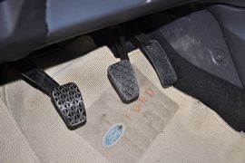 2013款福特翼博1.5L手动舒适型