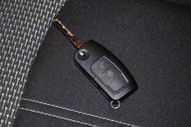 2013款福特翼博1.5L手动舒适型