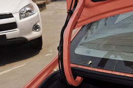 2013款丰田威驰1.6GL-i自动型尚天窗版