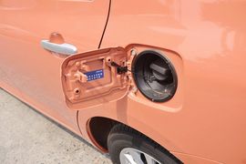 2013款丰田威驰1.6GL-i自动型尚天窗版