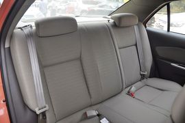 2013款丰田威驰1.6GL-i自动型尚天窗版