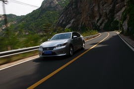 2013款雷克萨斯ES300h深度评测