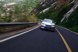 2013款雷克萨斯ES300h深度评测