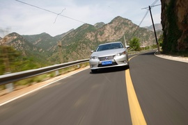 2013款雷克萨斯ES300h深度评测