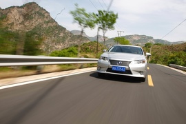 2013款雷克萨斯ES300h深度评测