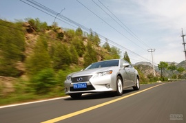 2013款雷克萨斯ES300h深度评测