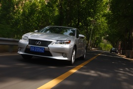 2013款雷克萨斯ES300h深度评测