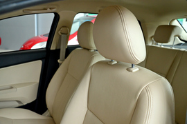 小型车空间对比二