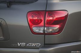 2005款丰田Sequoia
