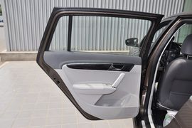 2013款上海大众朗行1.6L自动豪华型