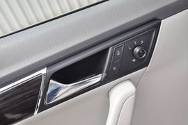 2013款上海大众朗行1.6L自动豪华型