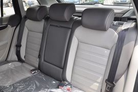 2013款上海大众朗行1.6L自动豪华型