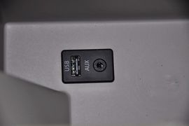 2013款上海大众朗行1.6L自动豪华型