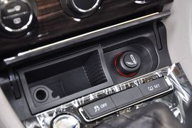 2013款上海大众朗行1.6L自动豪华型