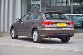 2013款上海大众朗行1.6L自动豪华型