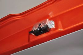 2010款雪佛兰新赛欧两厢1.2L