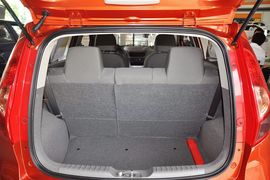 2010款雪佛兰新赛欧两厢1.2L