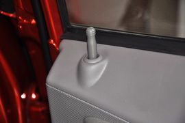 2010款雪佛兰新赛欧两厢1.2L