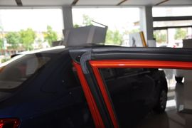 2010款雪佛兰新赛欧两厢1.2L