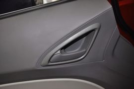 2010款雪佛兰新赛欧两厢1.2L