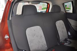 2010款雪佛兰新赛欧两厢1.2L