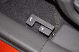 2010款雪佛兰新赛欧两厢1.2L