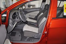2010款雪佛兰新赛欧两厢1.2L