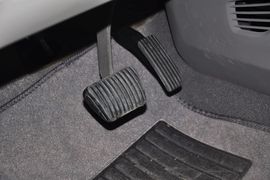 2010款雪佛兰新赛欧两厢1.2L