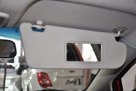 2010款雪佛兰新赛欧两厢1.2L