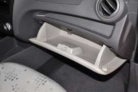 2010款雪佛兰新赛欧两厢1.2L