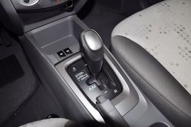 2010款雪佛兰新赛欧两厢1.2L