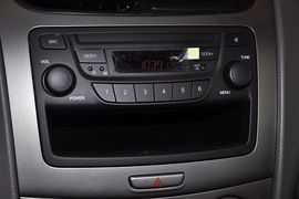2010款雪佛兰新赛欧两厢1.2L