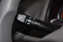 2010款雪佛兰新赛欧两厢1.2L
