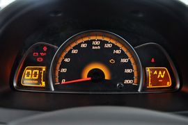 2010款雪佛兰新赛欧两厢1.2L