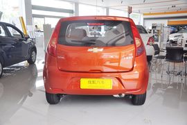 2010款雪佛兰新赛欧两厢1.2L